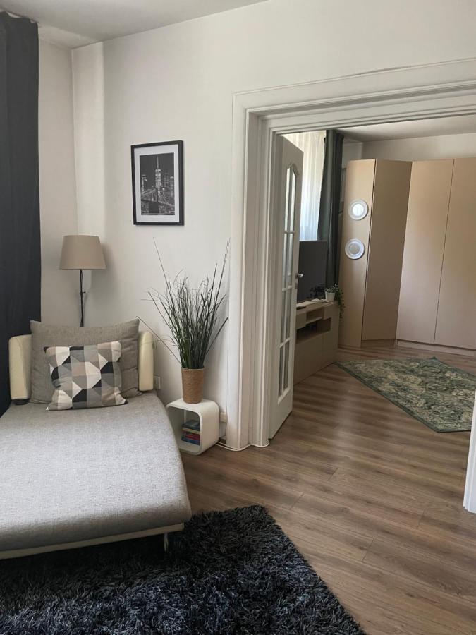 Old Centre - Unforgettable House Apartment Bukarest